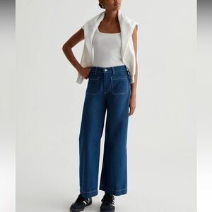 Kassie
HIGH-RISE WIDE LEG CROP